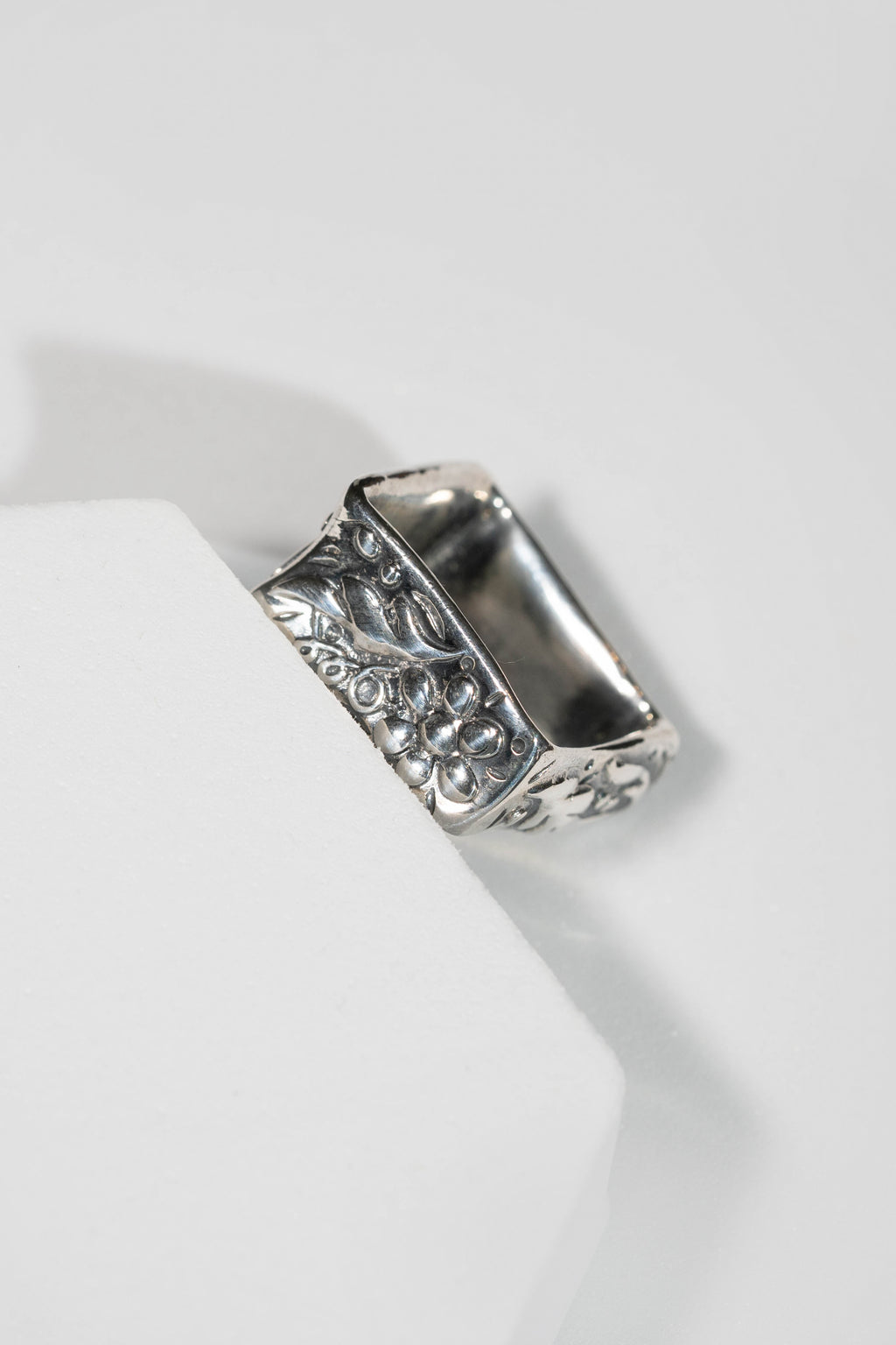 Nile Ring