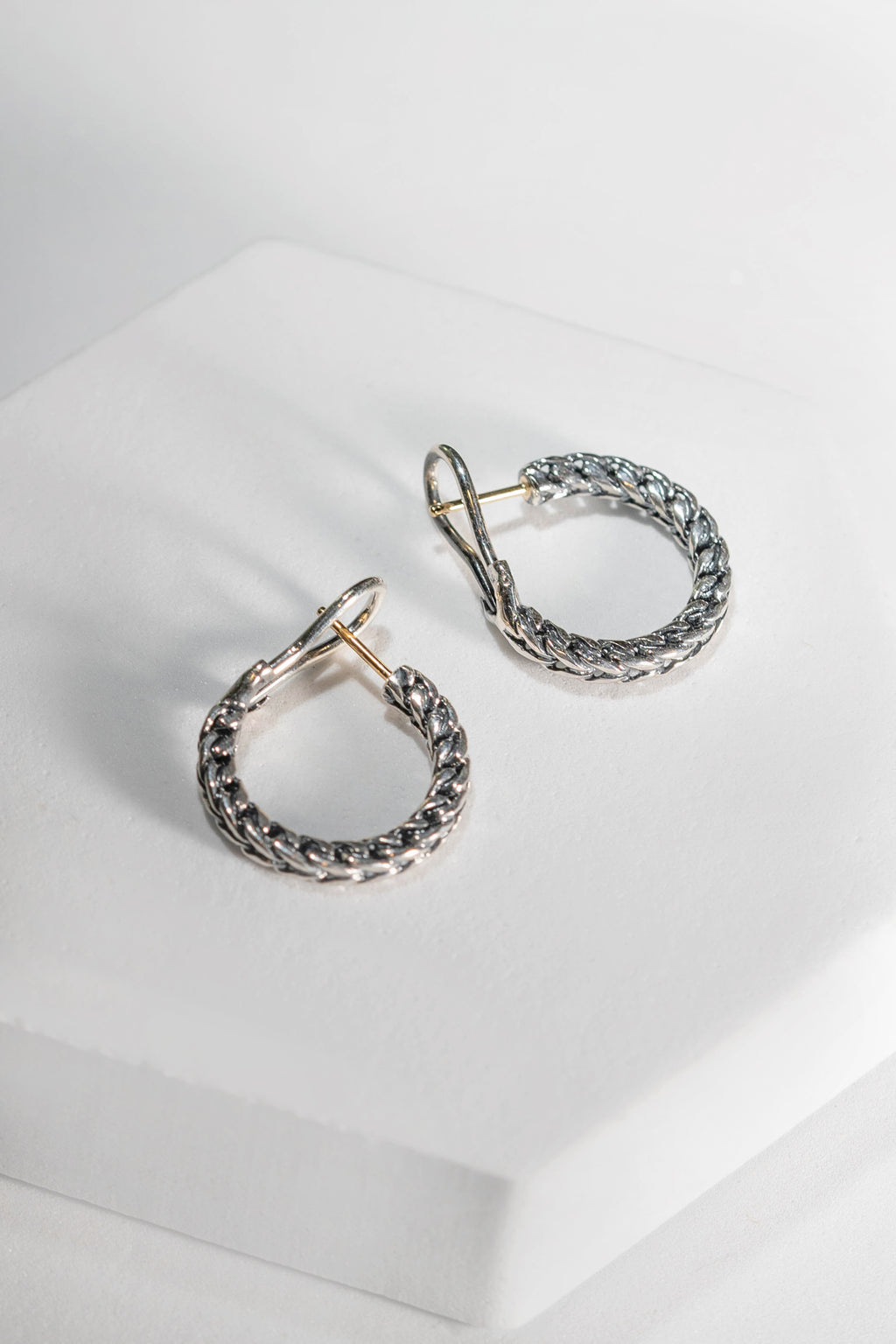 Omega Oran Chain Hoops