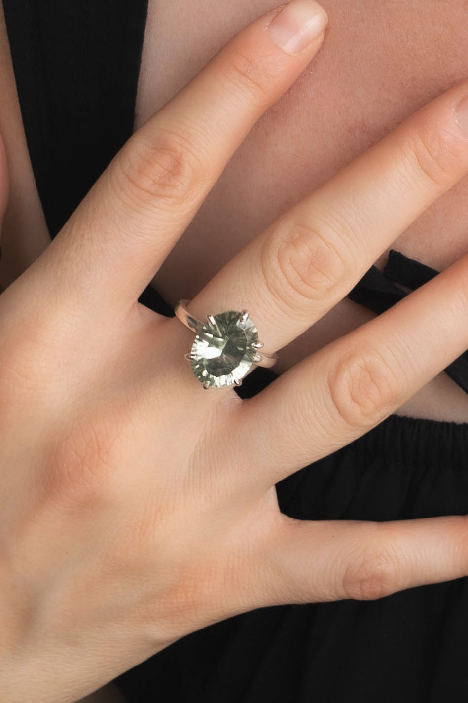 Mara Green Quartz Ring