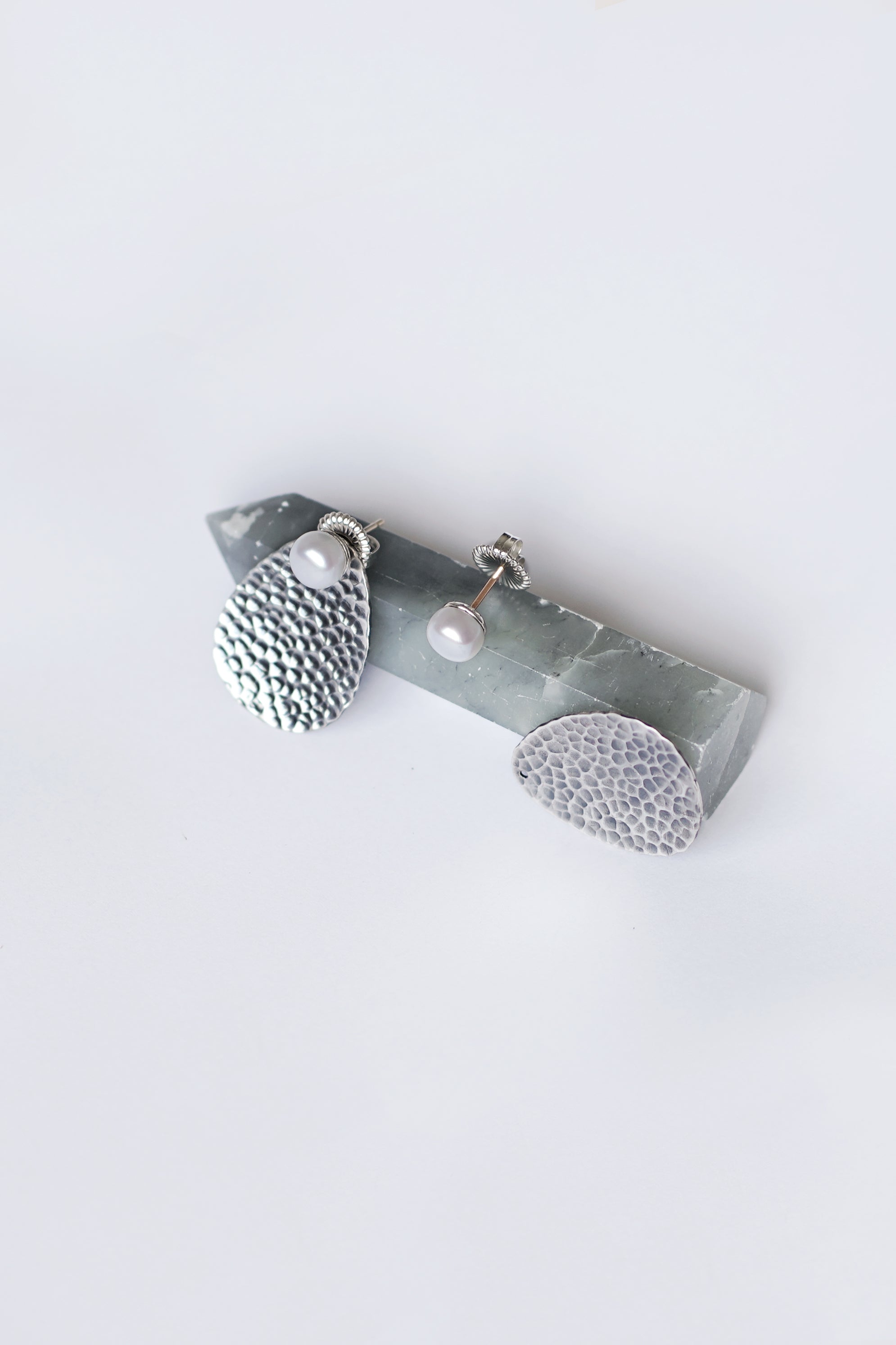 Dhalia Three-in-One Pearl Earrings