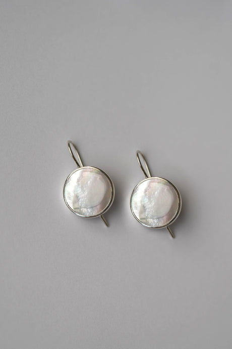 Eléa Mother-of-Pearl Earrings