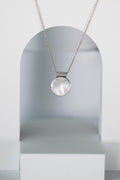 Eléa Mother-of-Pearl Necklace