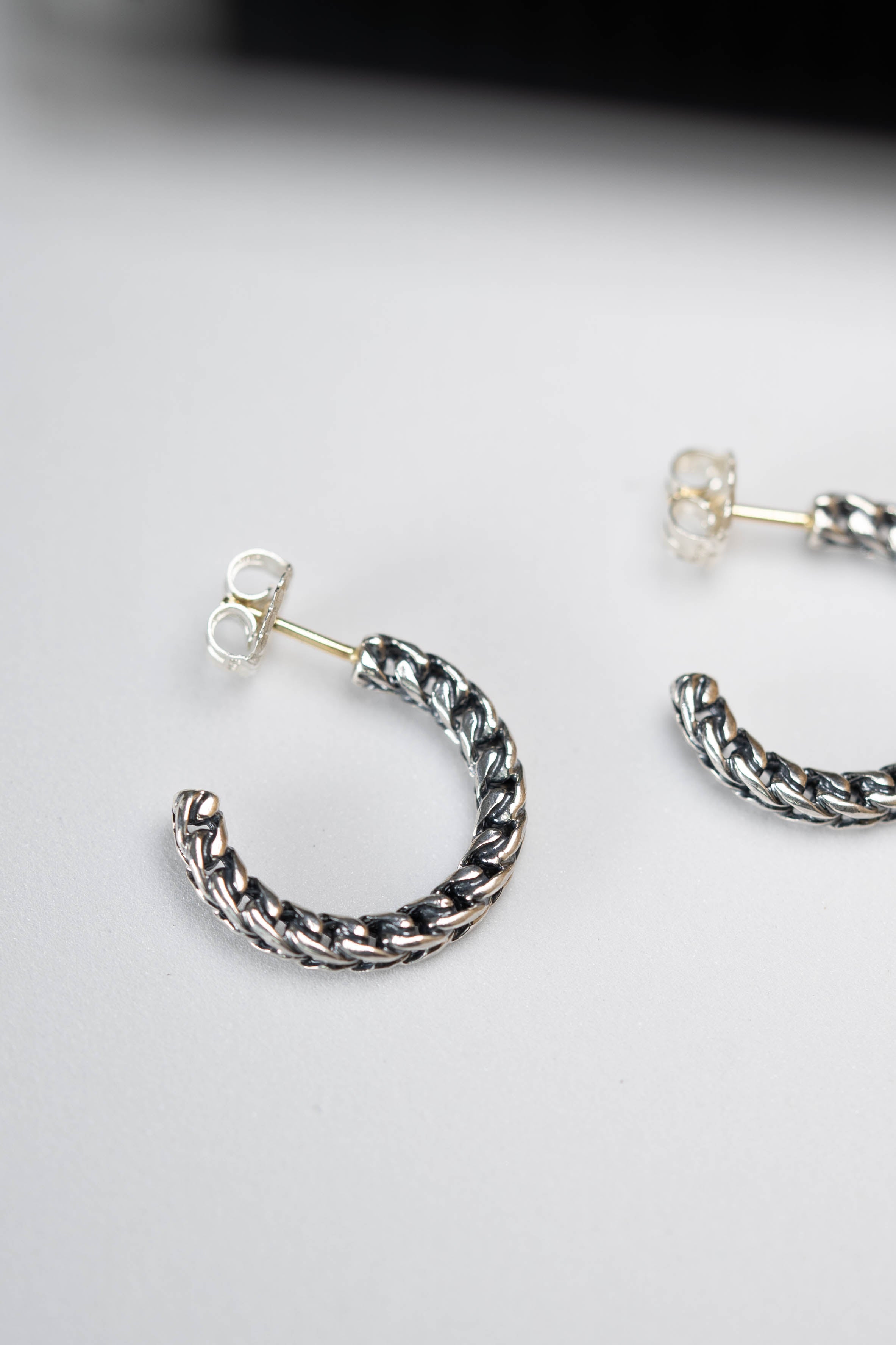 Post Back Oran Chain Hoops