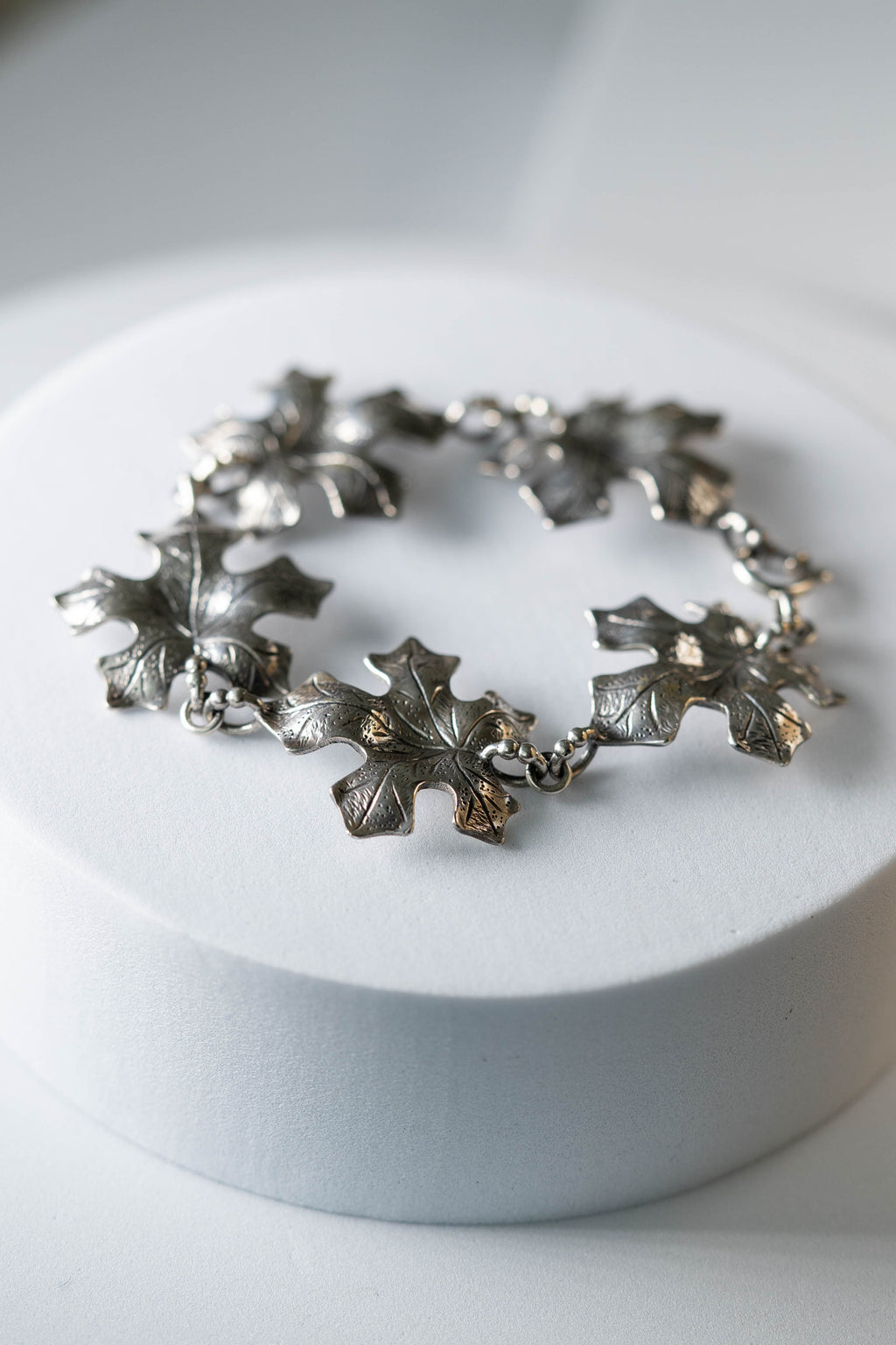 Maple Leaf Links Bracelet