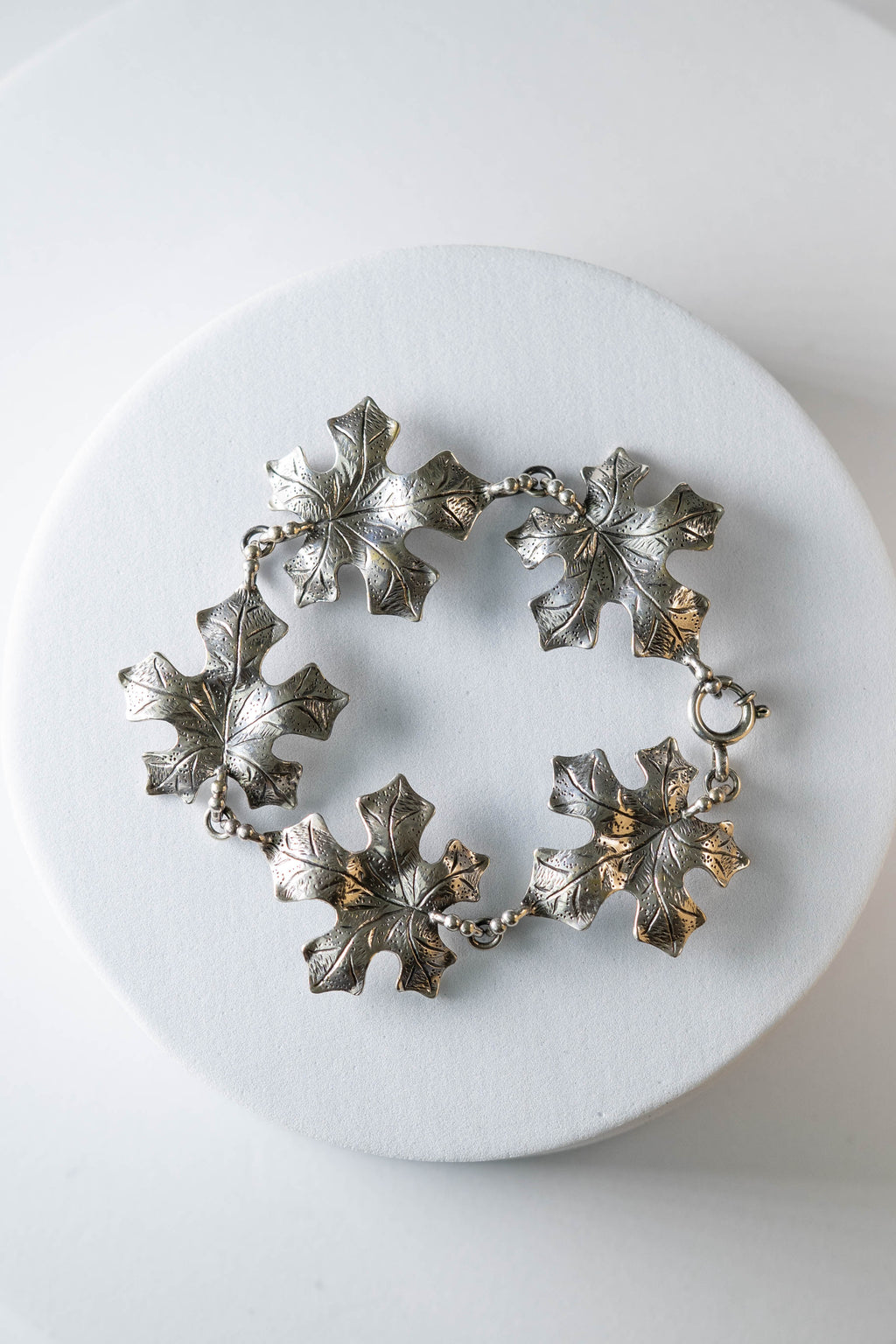 Maple Leaf Links Bracelet