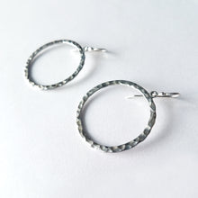 Minimalist Hammer Finished Hoop Earrings