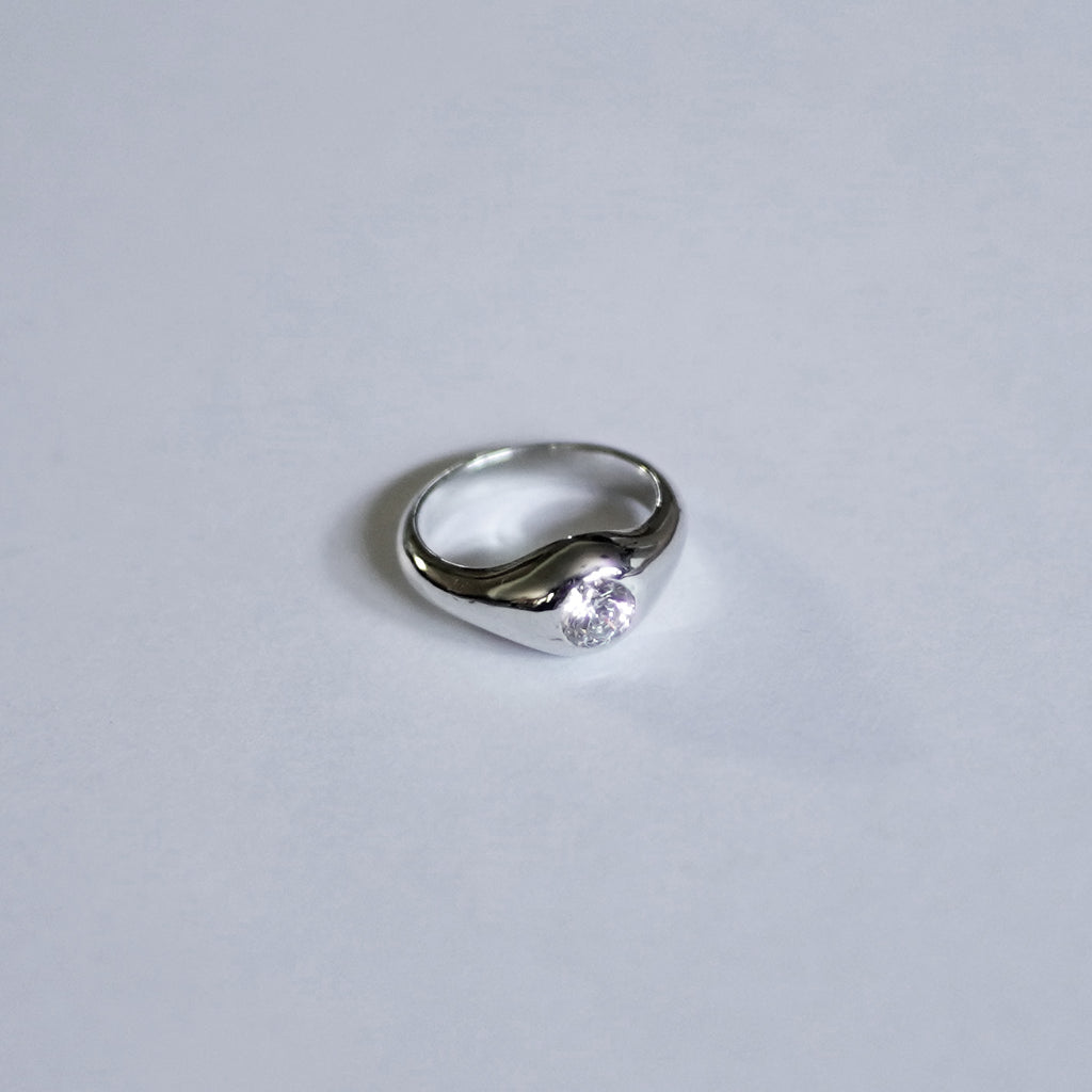 Celeste Signet Ring