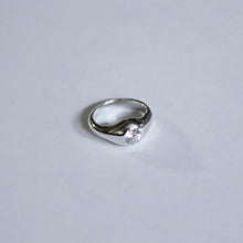 Celeste Signet Ring