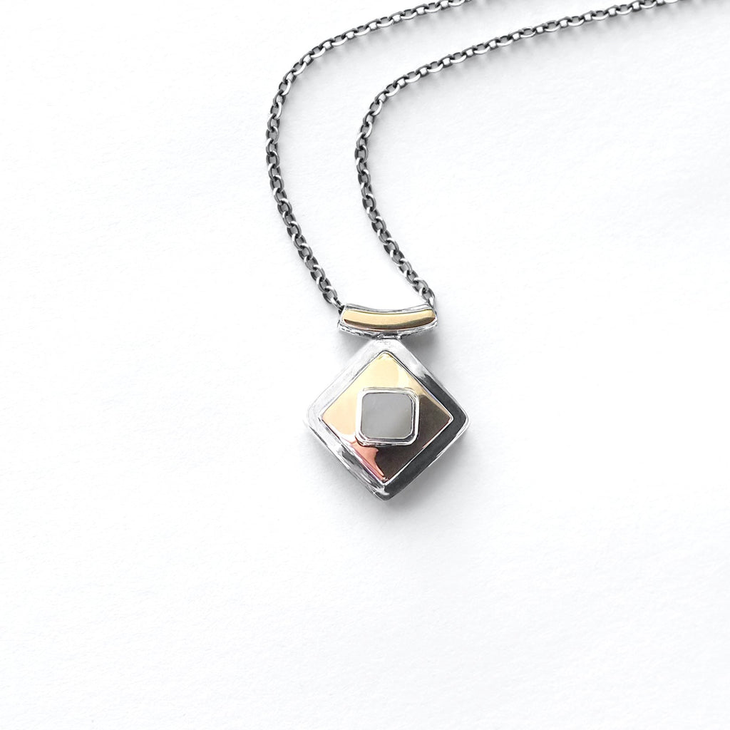 Mother-of-Pearl Cleo Necklace