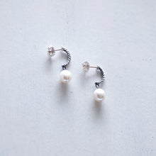 Margot Pearl Earrings