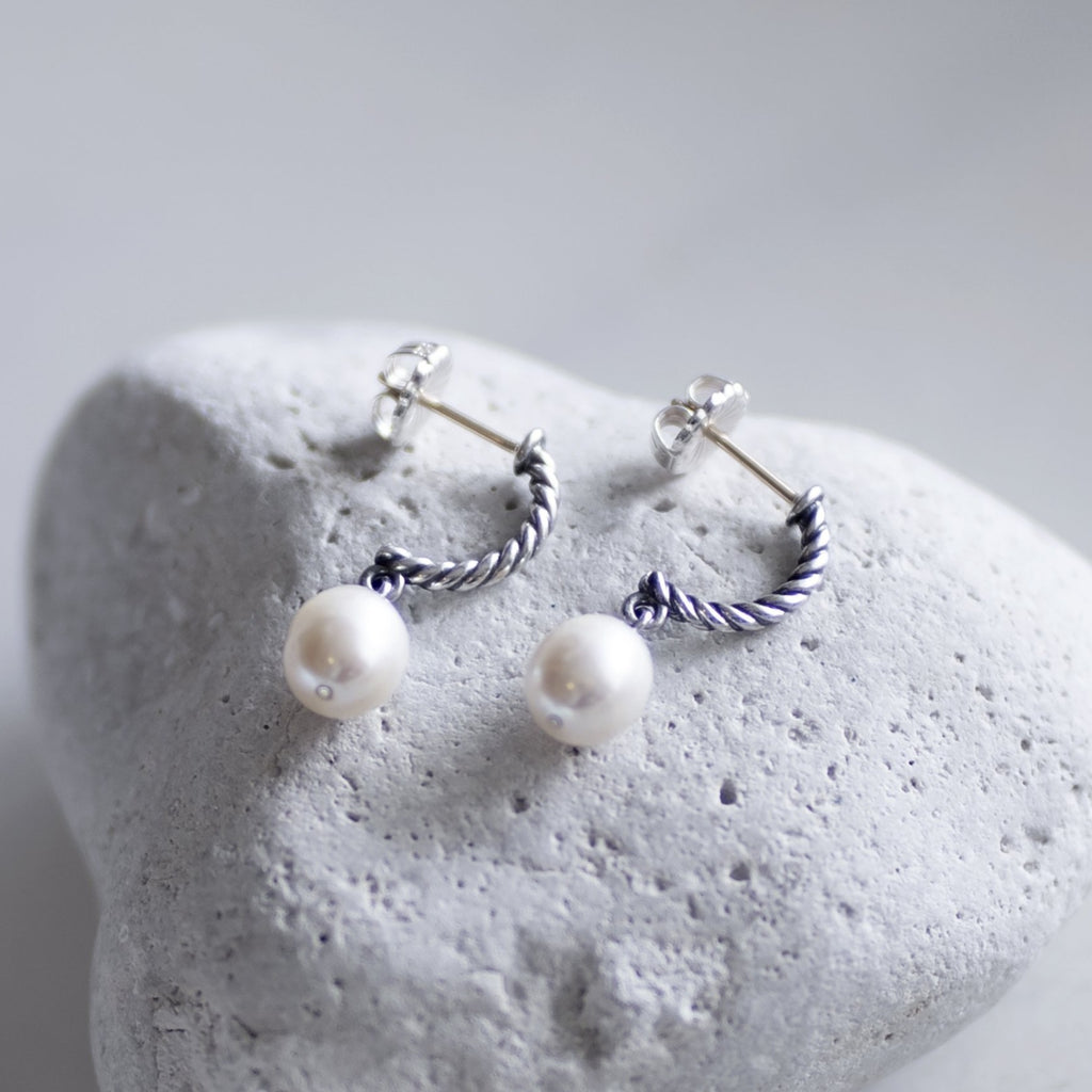 Margot Pearl Earrings