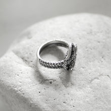 Serpents Ring