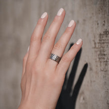 Double Sided Arch Ring