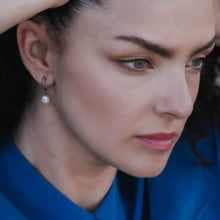 Margot Pearl Earrings