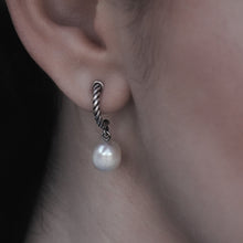 Margot Pearl Earrings