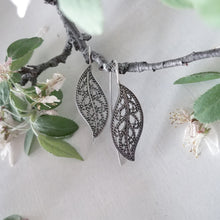 Ornament Leaf Earrings